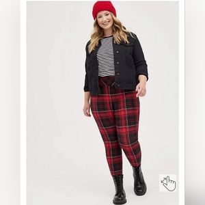 Pixie Skinny Studio Luxe Ponte High-Rise Pull-On Pant by Torrid Size 3 **NWT**